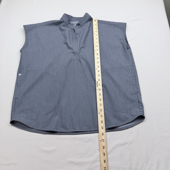 Figs Women's Graphite jogger Scrub Pants & Rafaela oversized top -2pc set - Picture 4 of 16